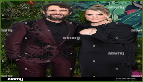 Josh Groban And Natalie McQueen: A Holiday Collaboration