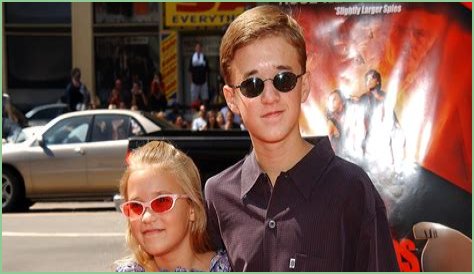 Quinn Culkin: The Untold Story of the Culkin Family's Enigmatic Sister